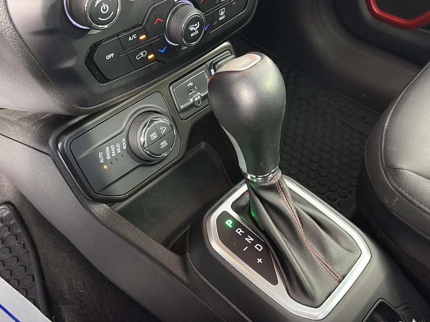 Used 2023 Black Clearcoat Jeep Trailhawk image 38