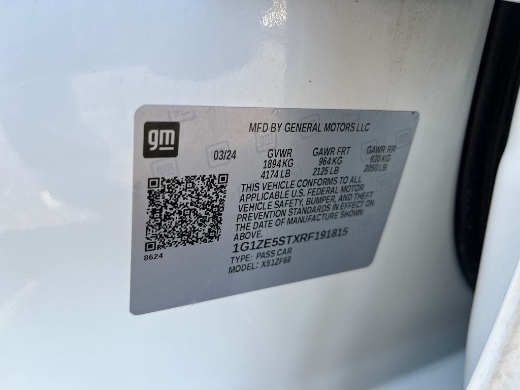 Used 2024 White Chevrolet LT image 30