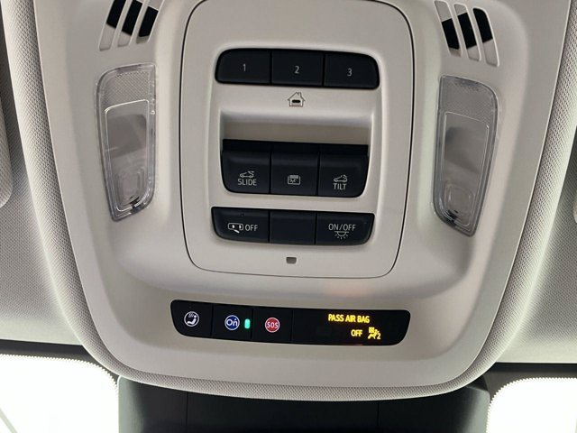 Used 2026 Iridescent White Tricoat Buick Sport Touring image 27