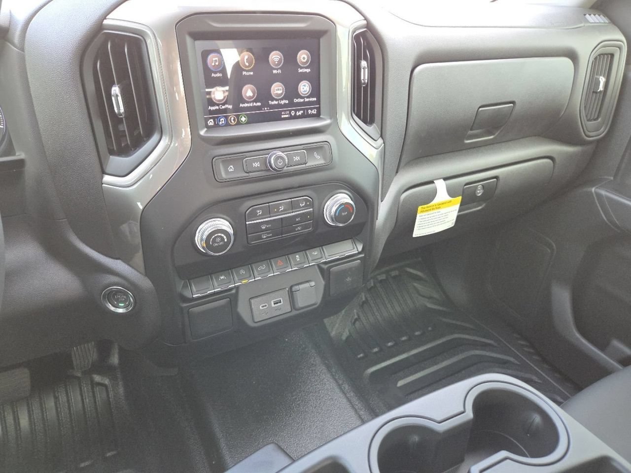 New 2026 Summit White GMC Pro image 28
