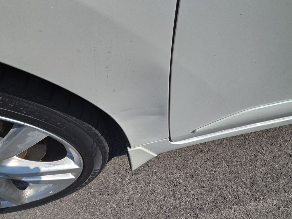 Used 2013 Pearl White Metallic Nissan 3.5 SL image 10