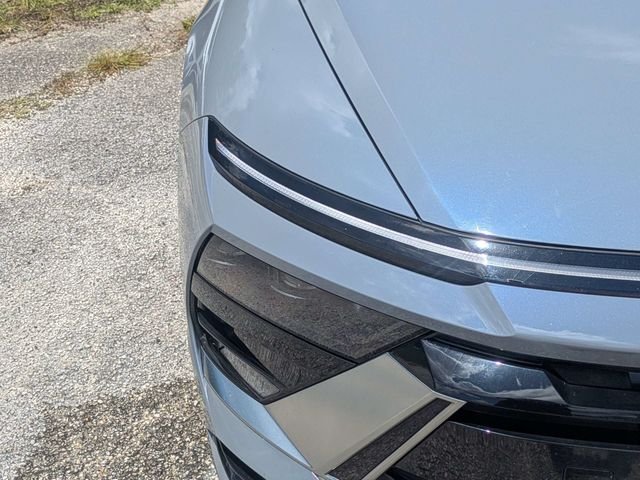 Used 2025 Blue Hyundai SEL image 9