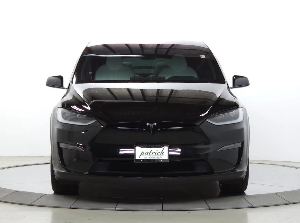 Used 2023  Tesla Plaid image 12