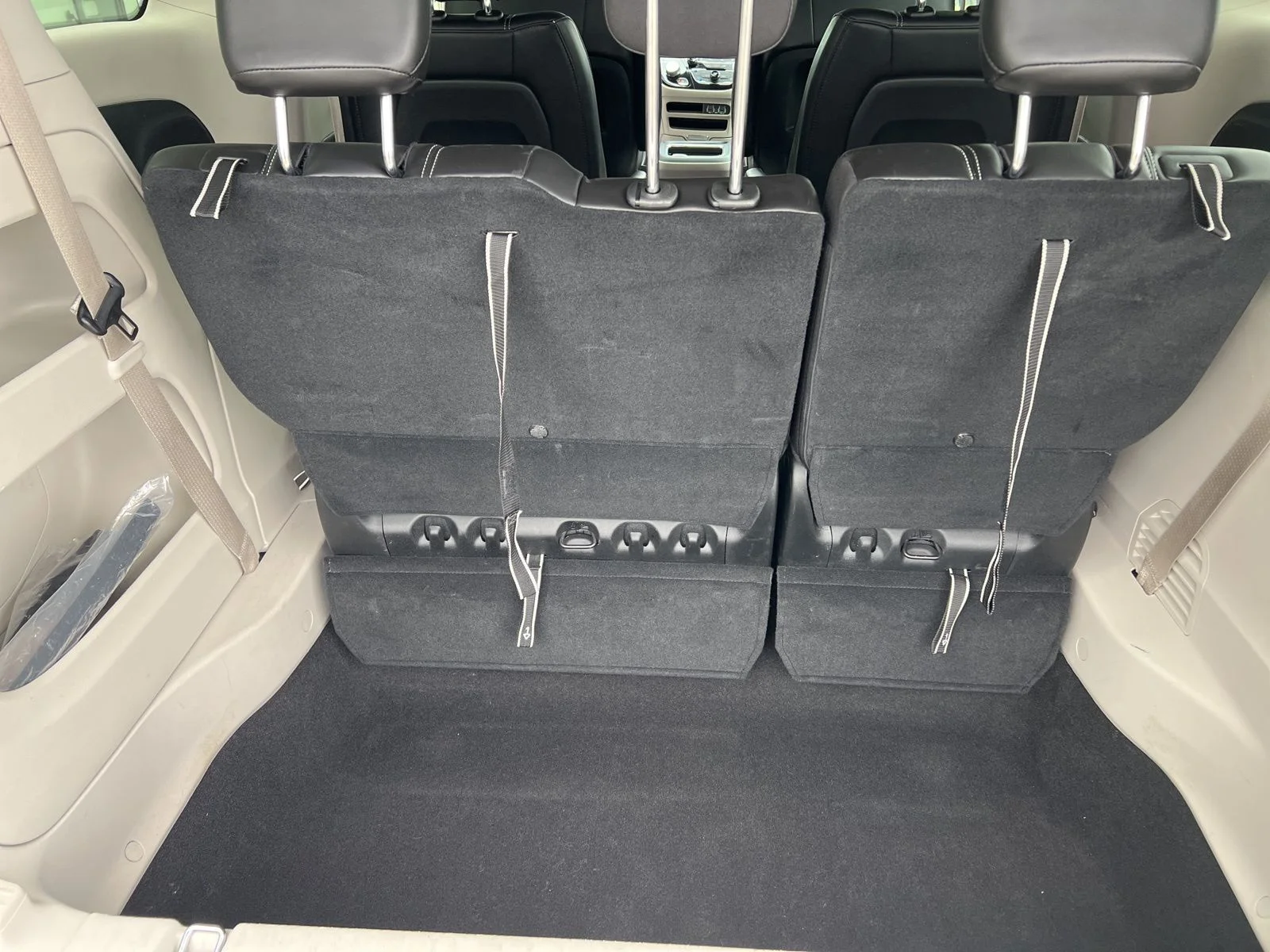 Used 2023 White Chrysler Touring L image 26