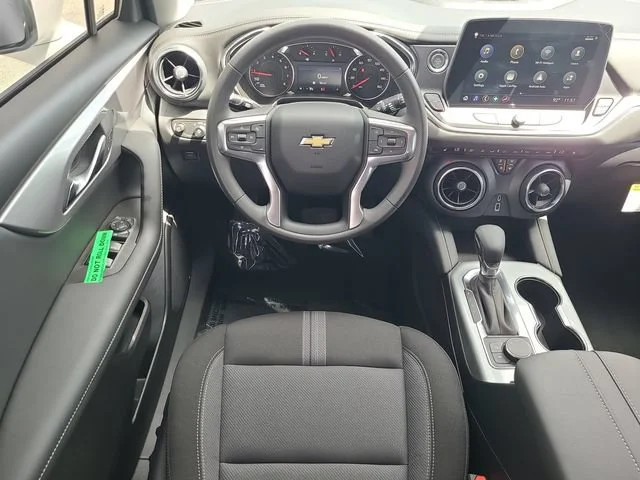 New 2026 Summit White Chevrolet 2LT image 15