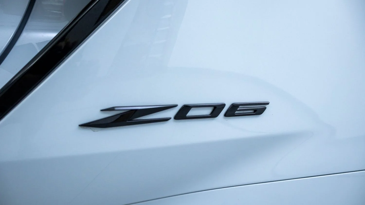 Used 2024 White Chevrolet Z06 image 28
