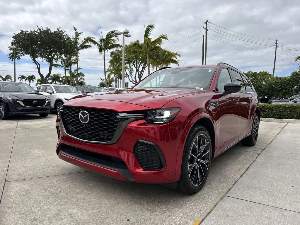 Certified Used 2025 Red Crystal Mazda 3.3 Turbo S Premium Plus image 31