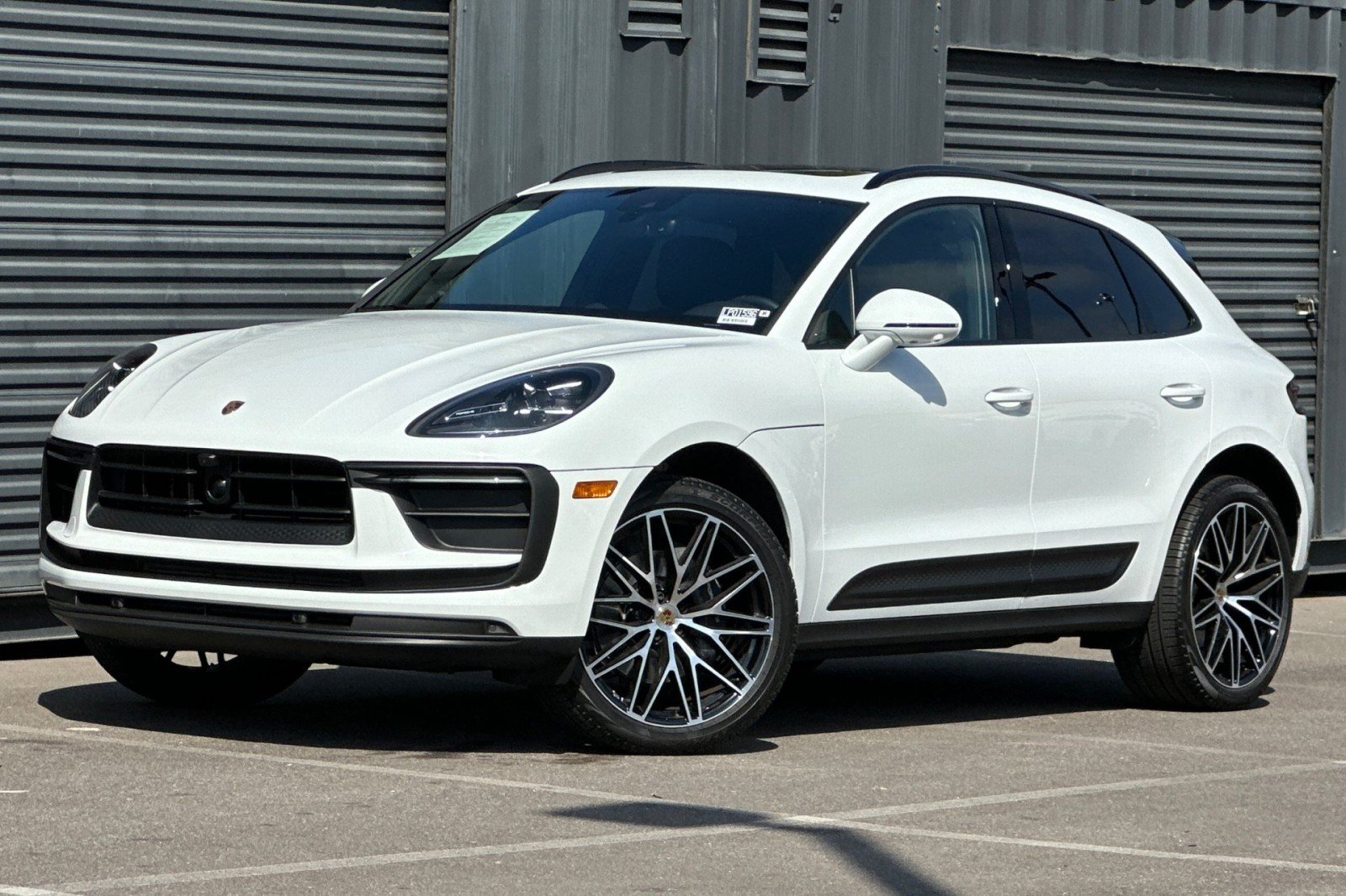 Pre-Owned 2026 Macan SUV