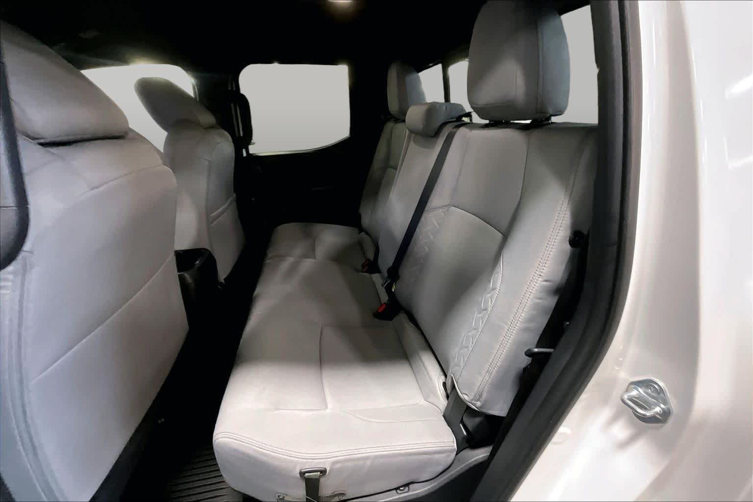Used 2025 Ice Cap Toyota SR5 image 19