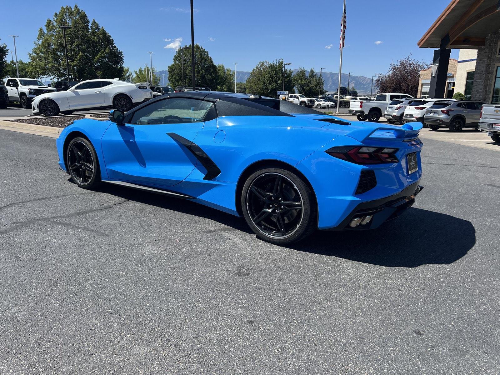 Used 2022 RAPID BLUE Chevrolet 3LT image 3