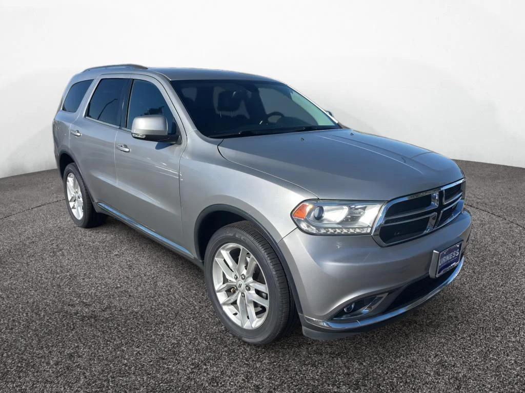 Used 2016 Billet Silver Metallic Clearcoat Dodge Limited image 4