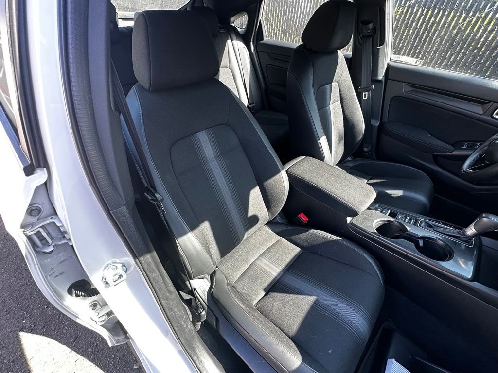 Used 2024  Honda Sport image 18