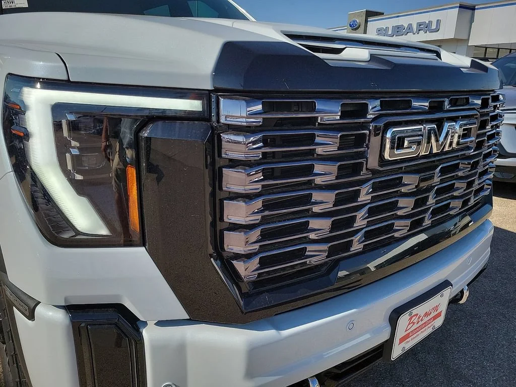 2026 GMC Sierra 2500HD Denali Ultimate - Photo 13