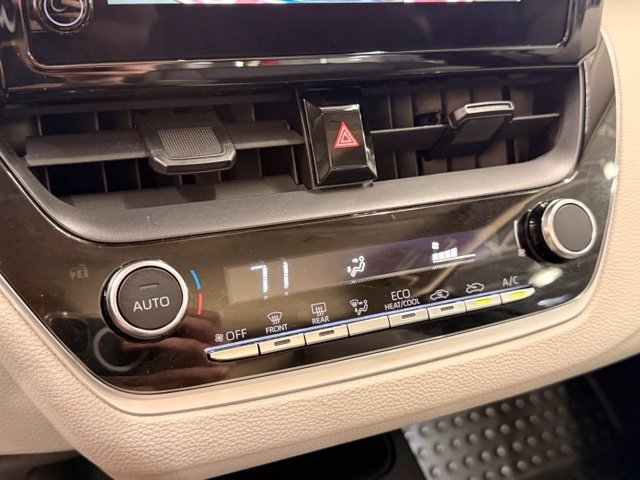 Used 2024  Toyota LE image 16