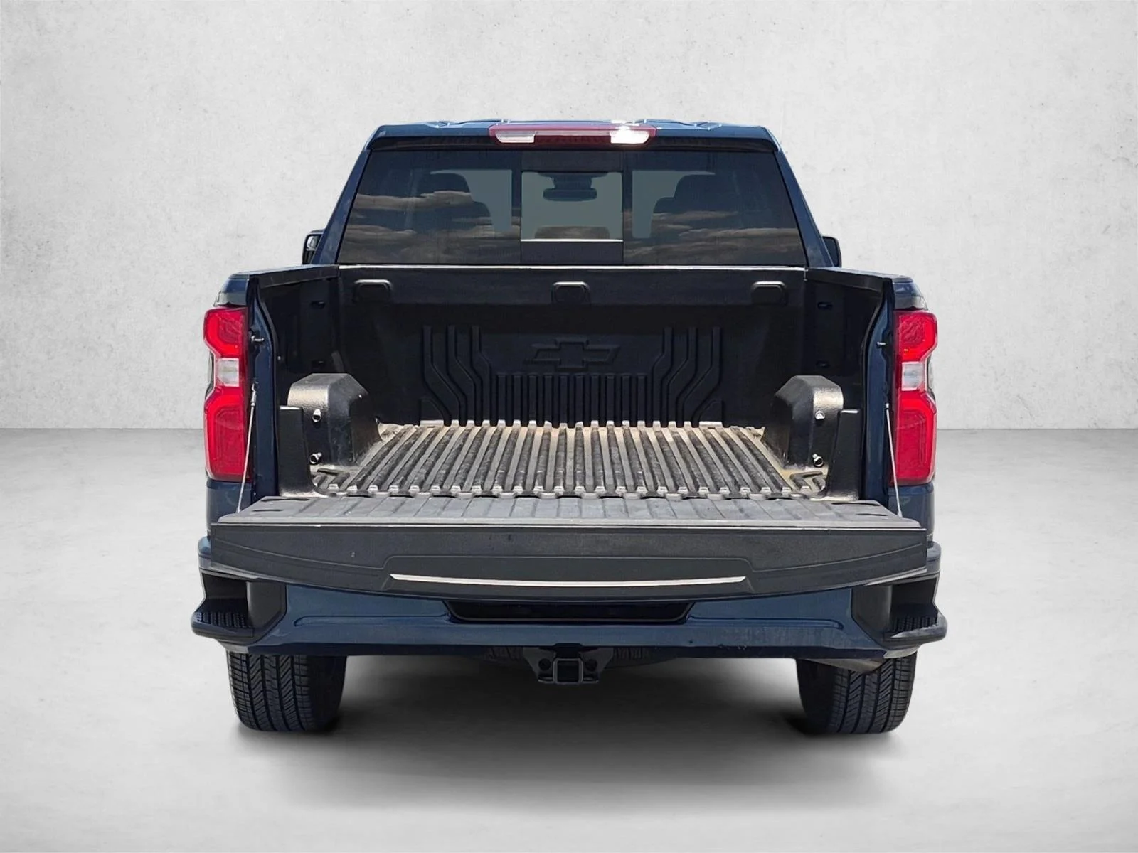 Used 2023 Northsky Blue Metallic Chevrolet RST image 6