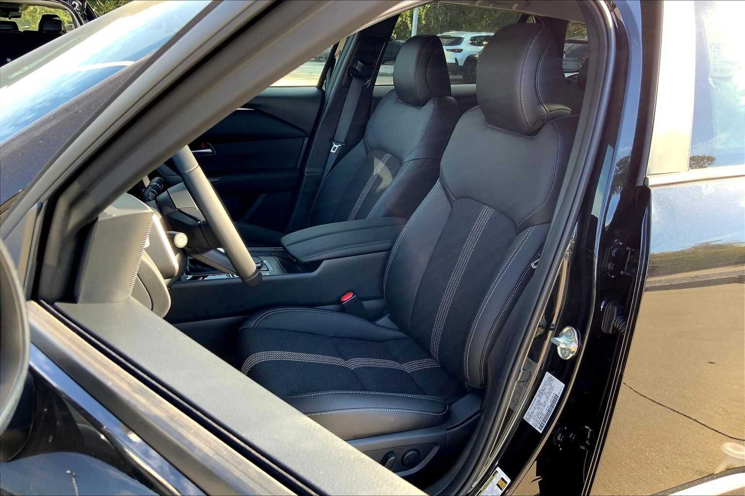 New 2026 Jet Black Mica Mazda 2.5 S Preferred AWD image 9