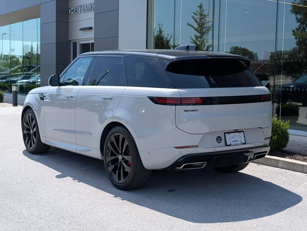 Certified Used 2024 Gray Land Rover Dynamic SE image 3