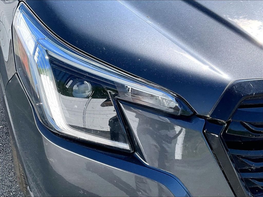 Used 2024 Gray Metallic Subaru Premium image 30