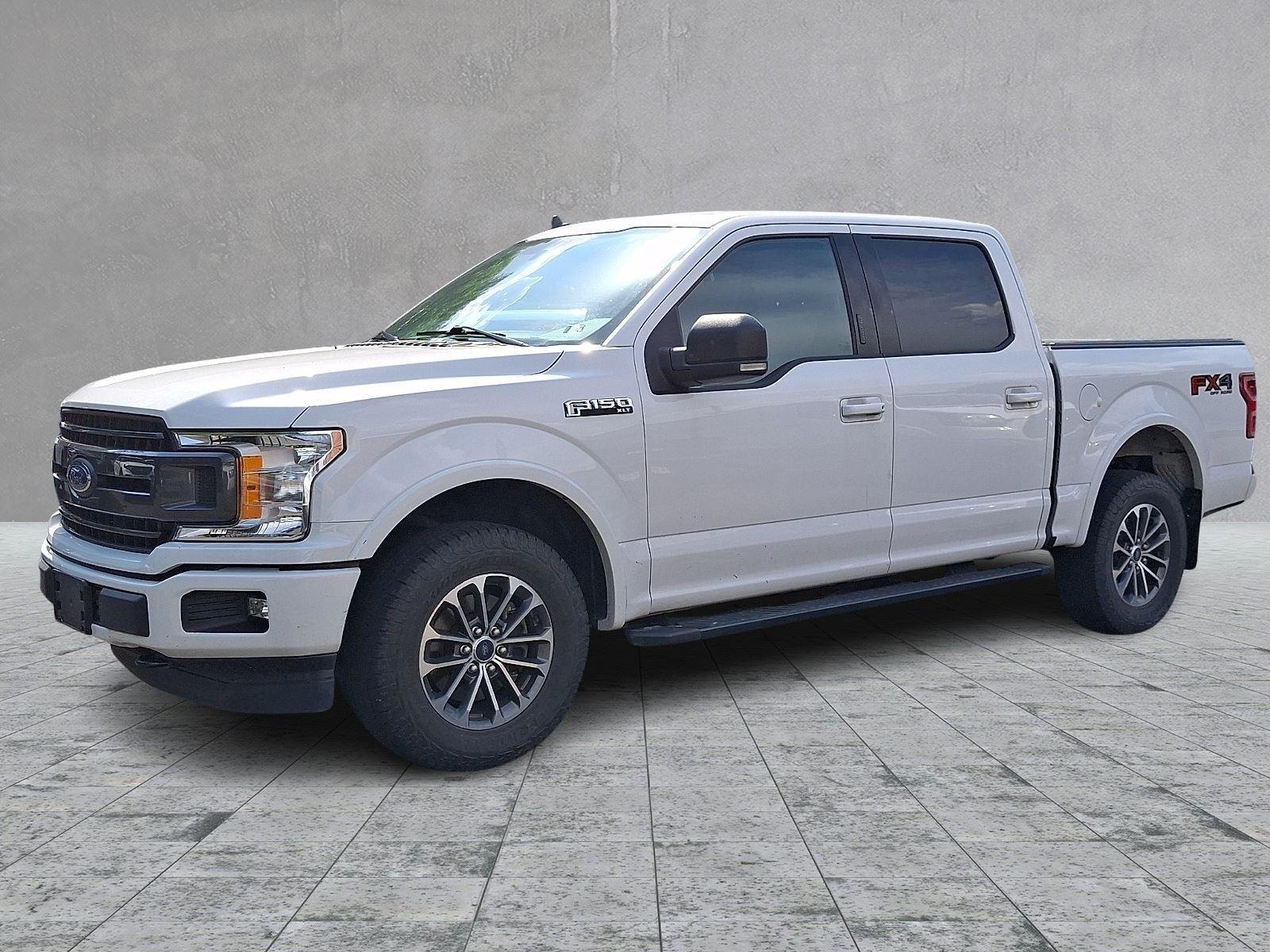 Used 2019 Oxford White Ford XLT image 3