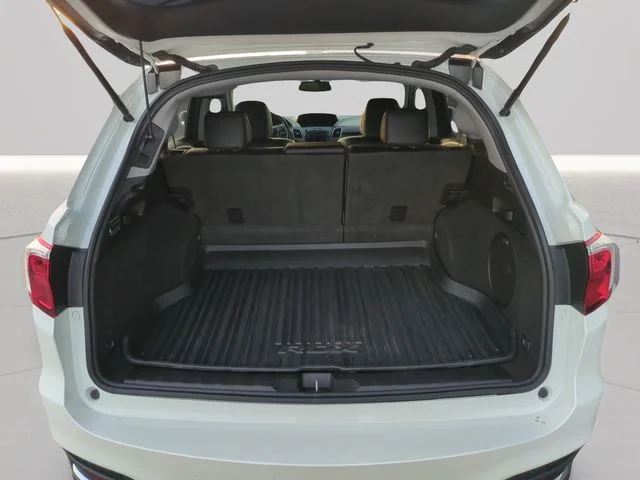 Used 2018 White Acura Technology Package image 9