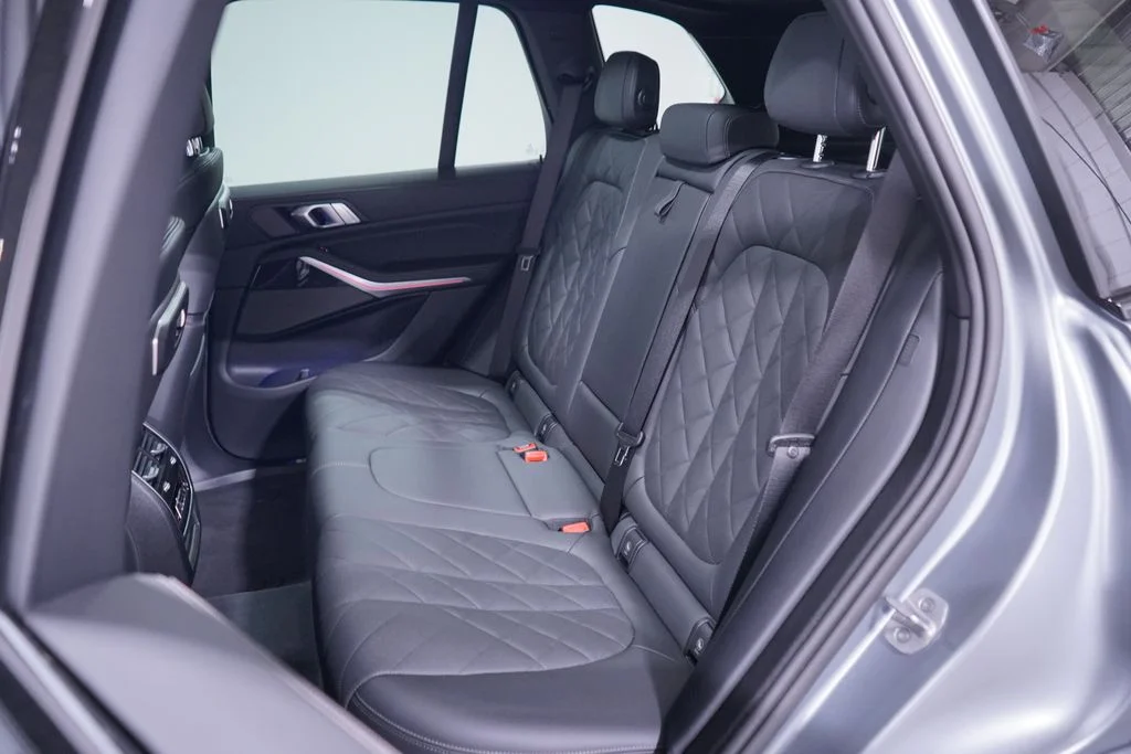 Used 2026 Gray Metallic BMW xDrive50e image 9