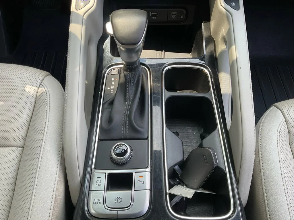 Used 2023 Black Kia EX image 38