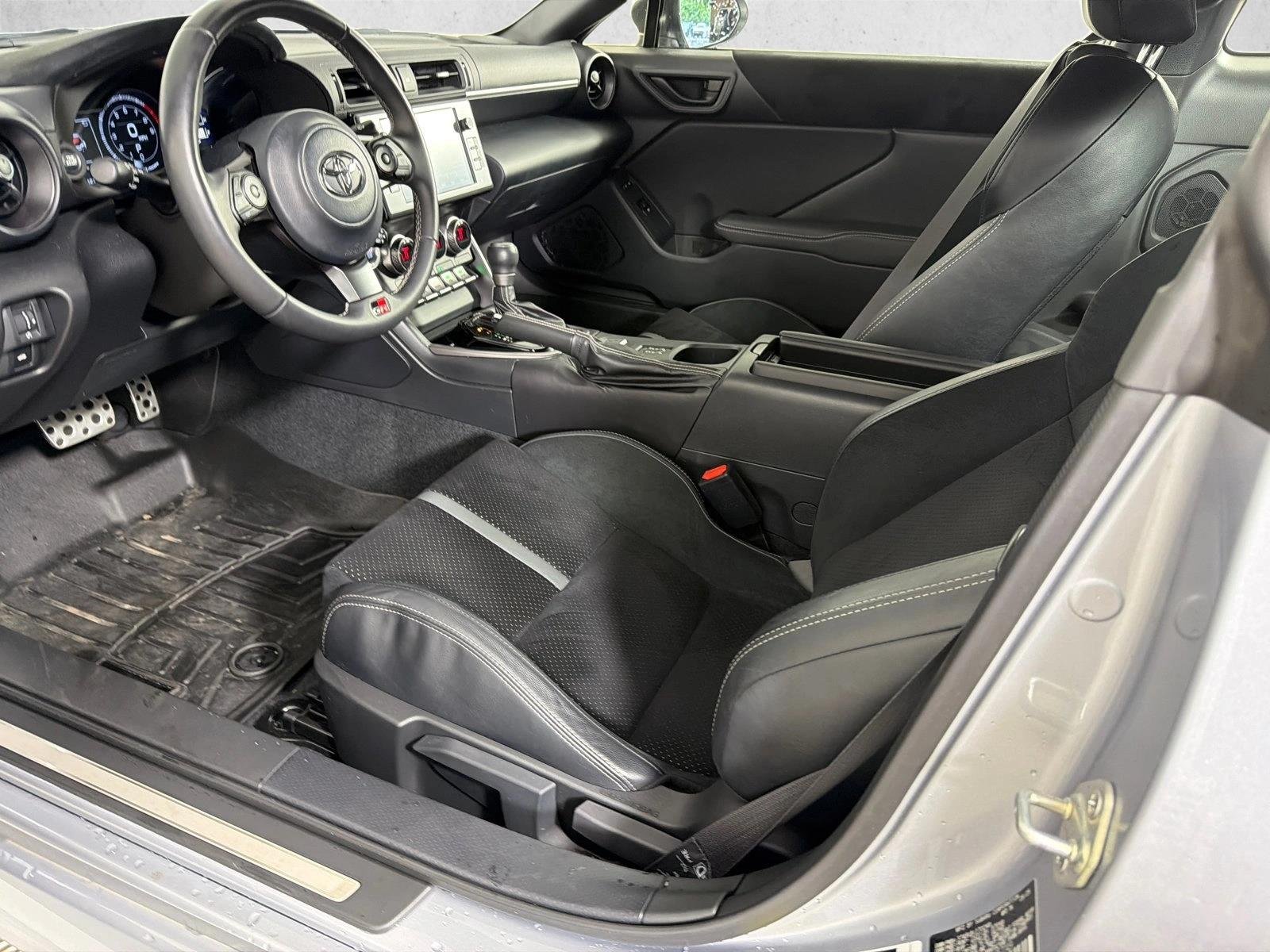 Used 2025 Steel/20 Toyota Premium image 9