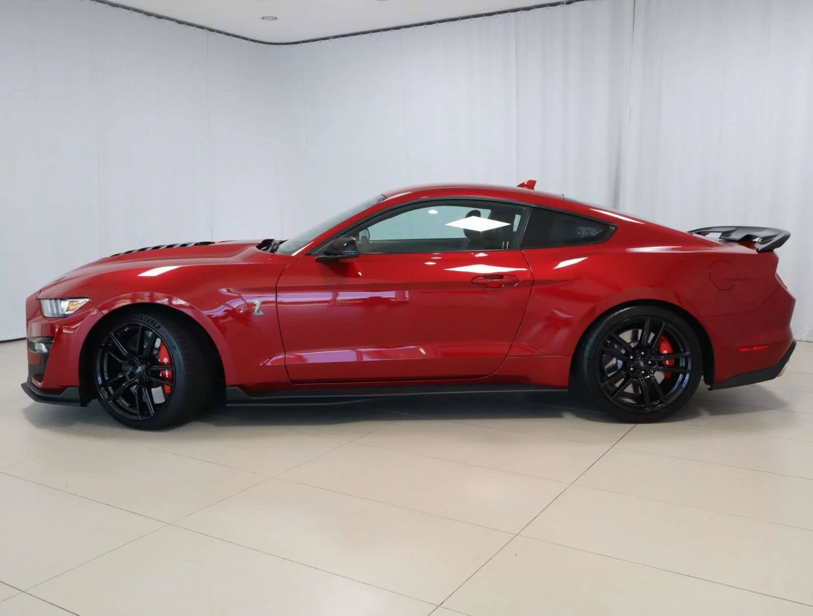 Used 2020 Rapid Red Metallic Tinted Clearcoat Ford Shelby GT500 image 2