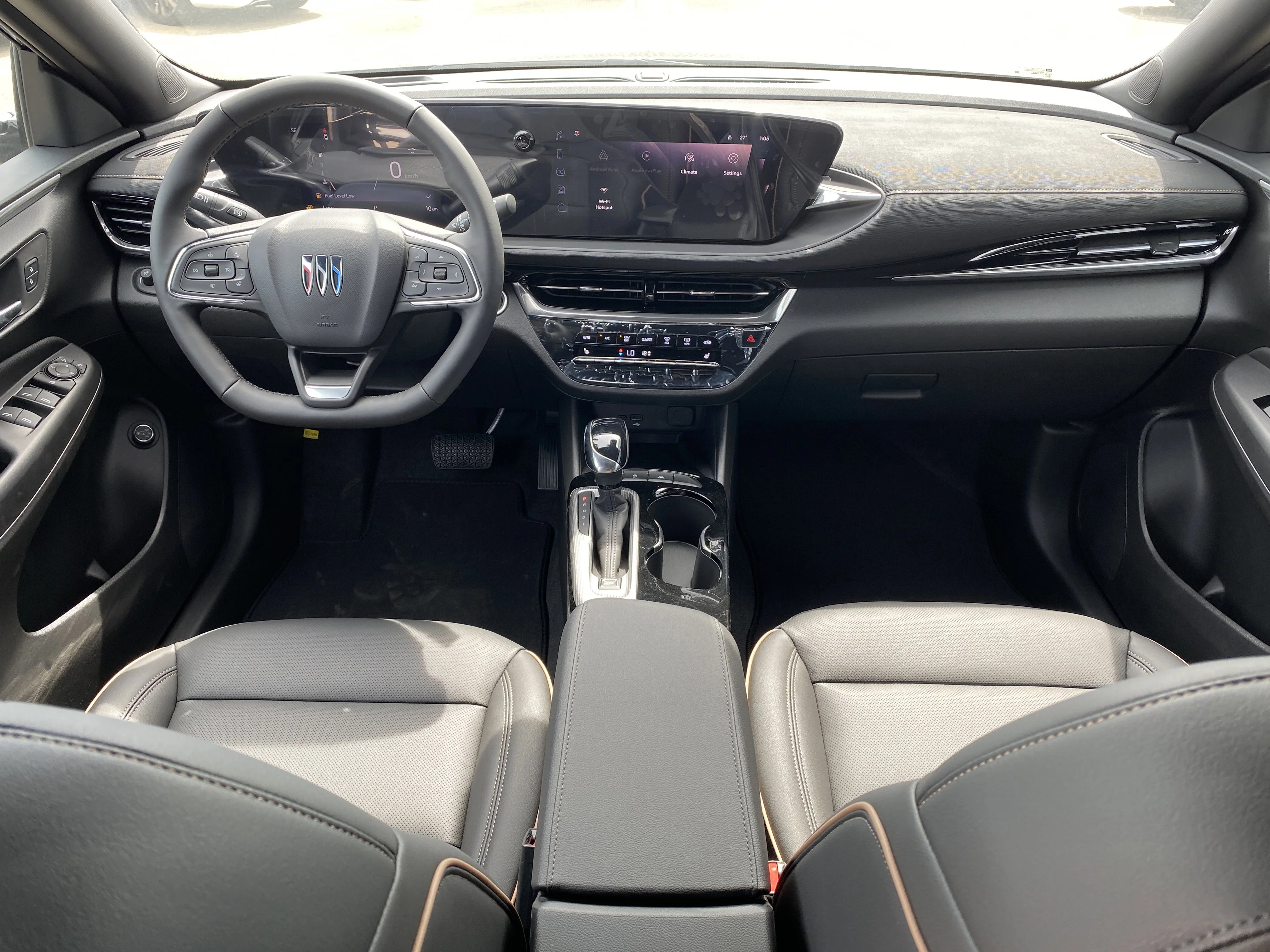 New 2026 EBONY TWILIGHT METALLIC Buick Avenir image 15