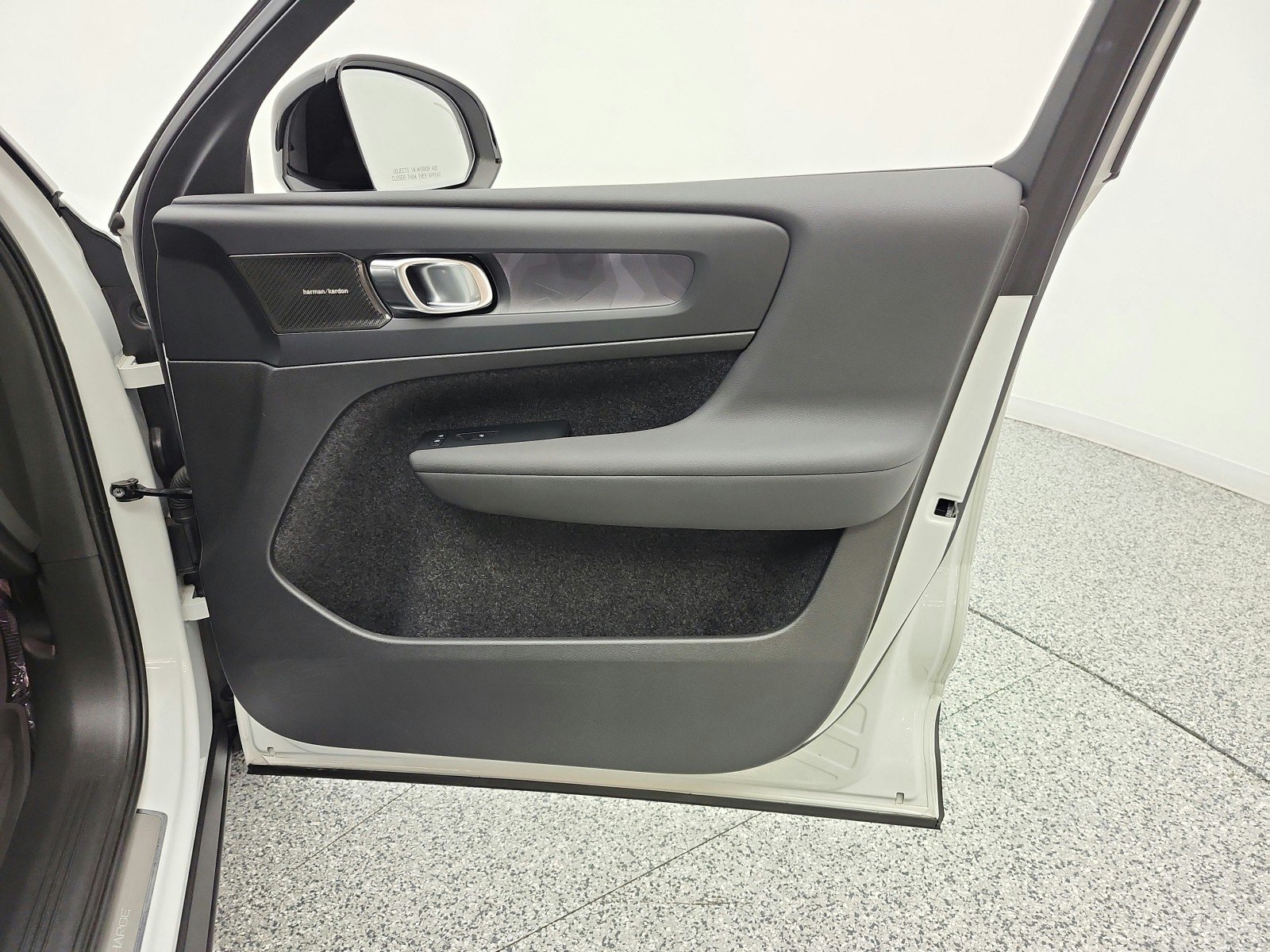 Used 2023 Crystal White Metallic Volvo Ultimate image 20