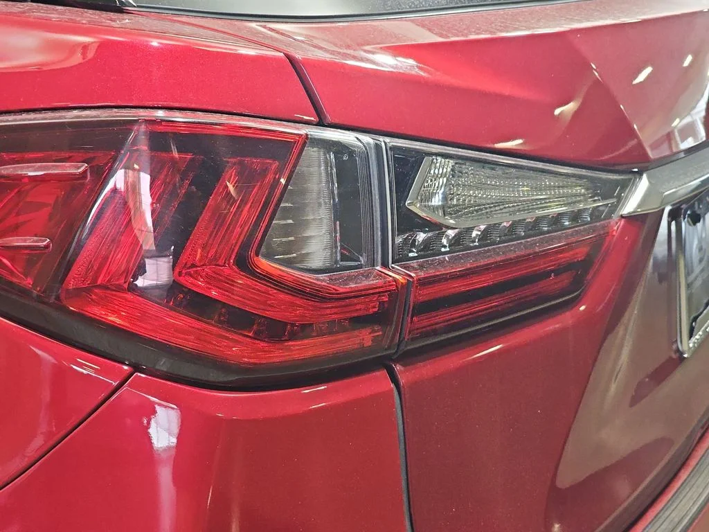 Used 2018 Red Lexus 350 image 37