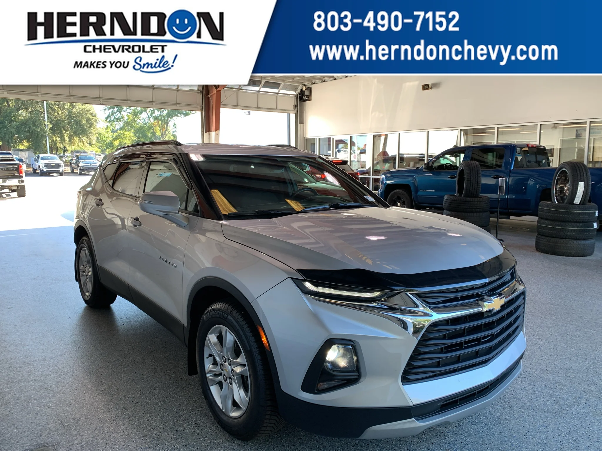 SILVER ICE METALLIC 2019 Chevrolet Blazer SUV / Crossover Front-Wheel Drive 