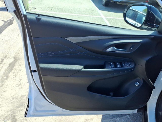 2026 Buick Envista Sport Touring - Photo 9
