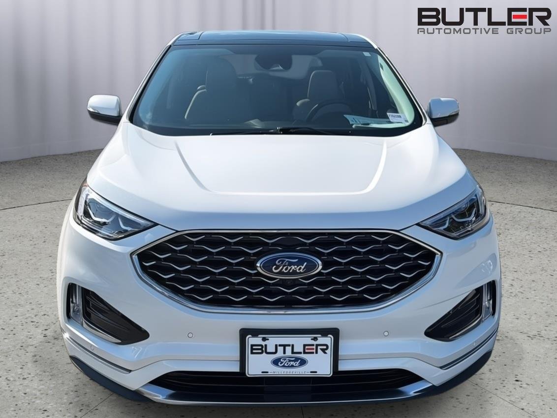 Used 2024 Star White Metallic Tri-Coat Ford Titanium image 9