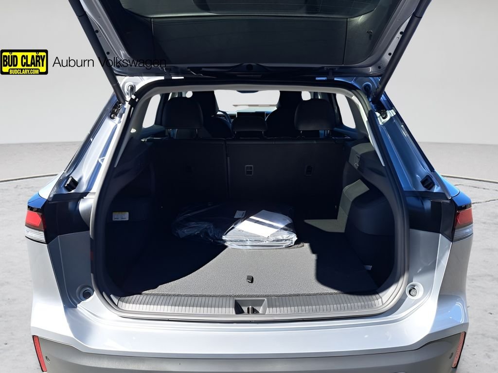 2025 Volkswagen Tiguan SE - Photo 21
