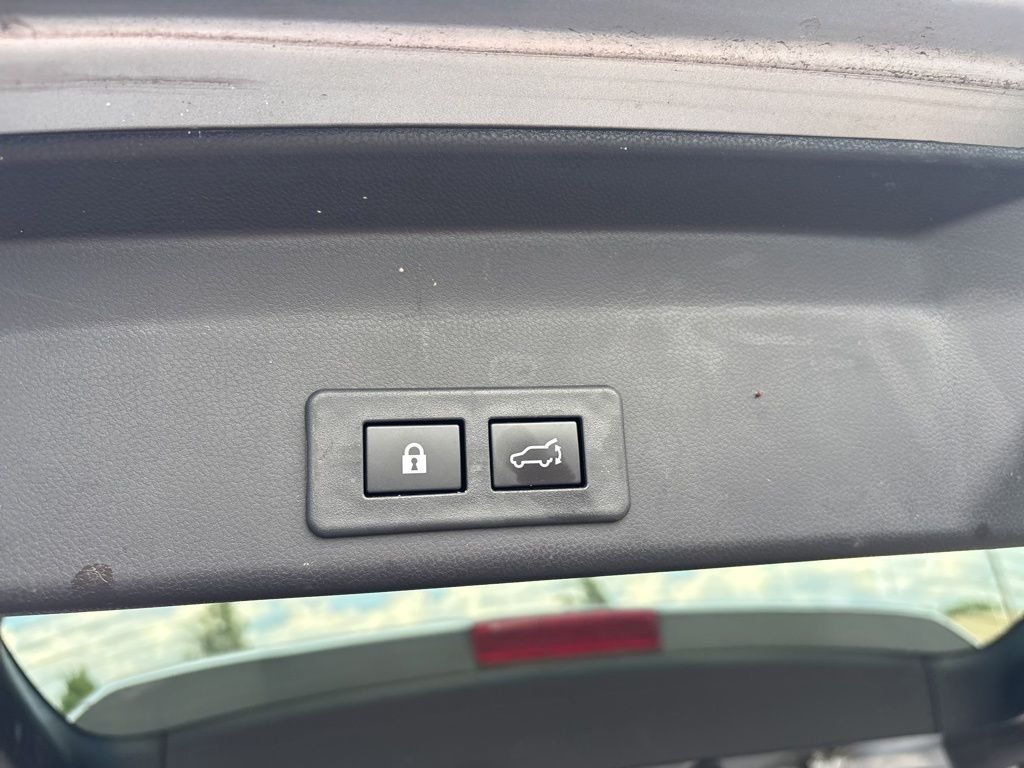 Certified Used 2023 Silver Subaru Limited image 23