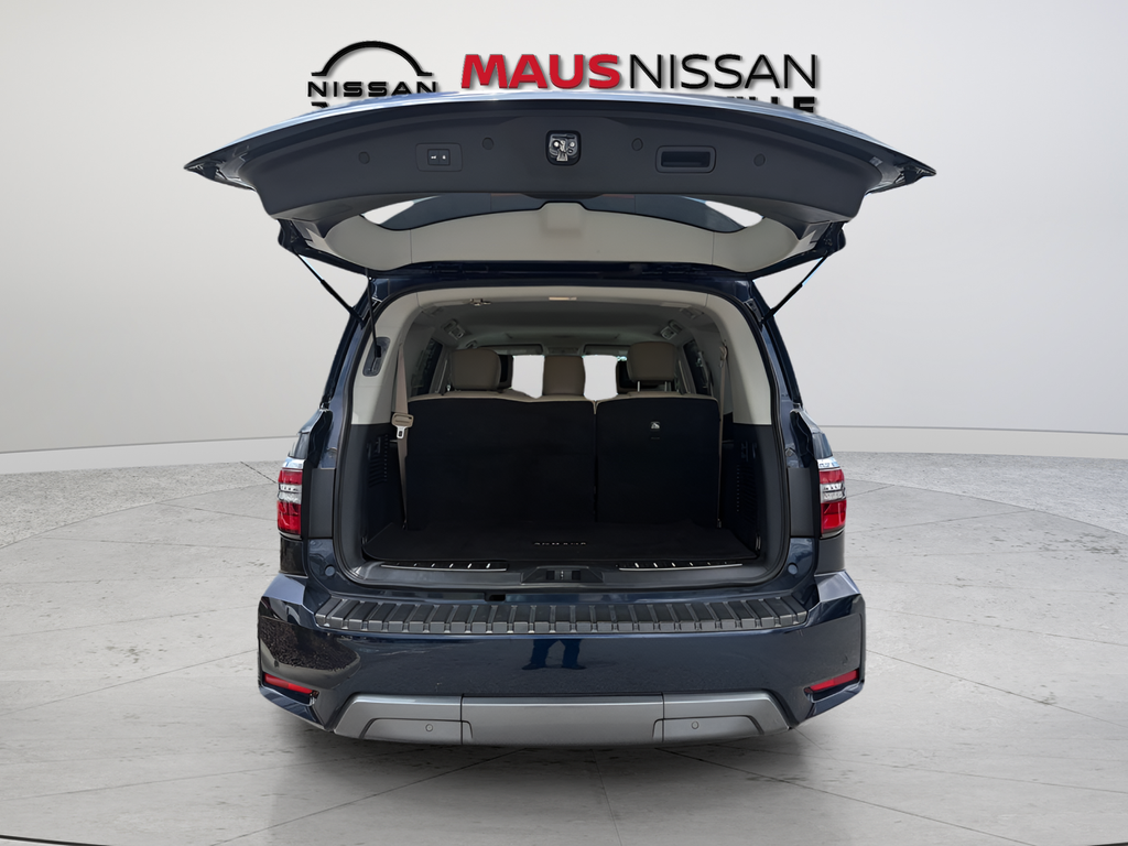 Used 2021 Blue Nissan Platinum image 10
