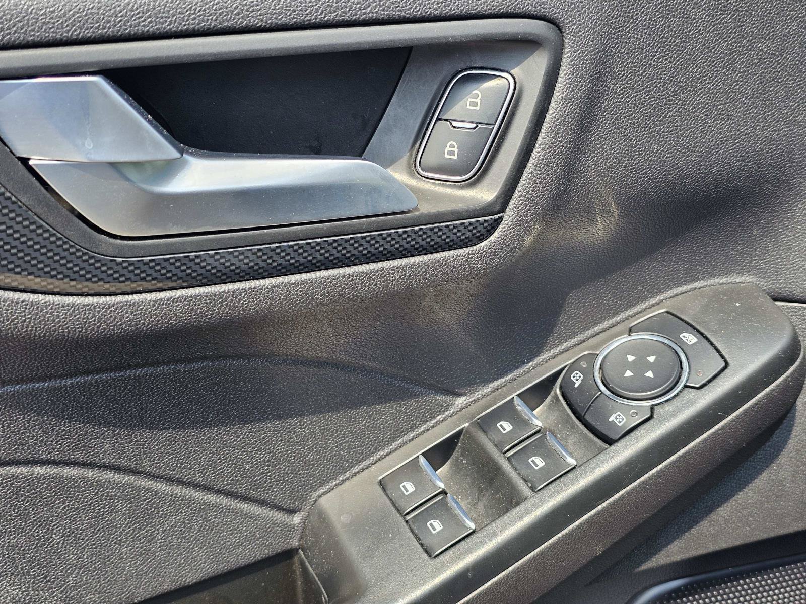 2024 Ford Escape ST-Line - Photo 16