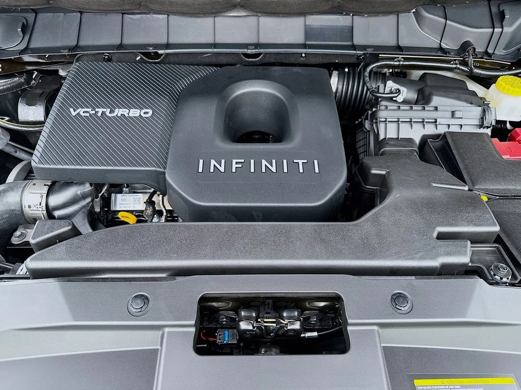 New 2027 MINERAL BLACK INFINITI Luxe FWD image 33