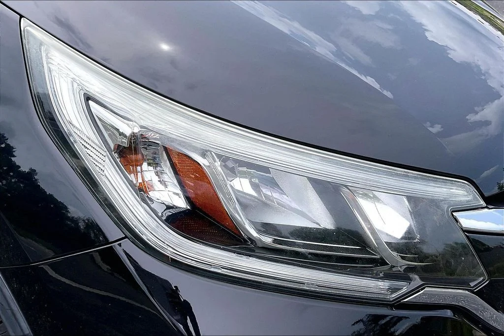 Used 2016  Honda LX image 25