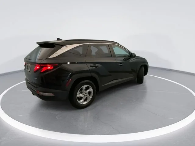 Used 2024 Black Hyundai SEL image 6