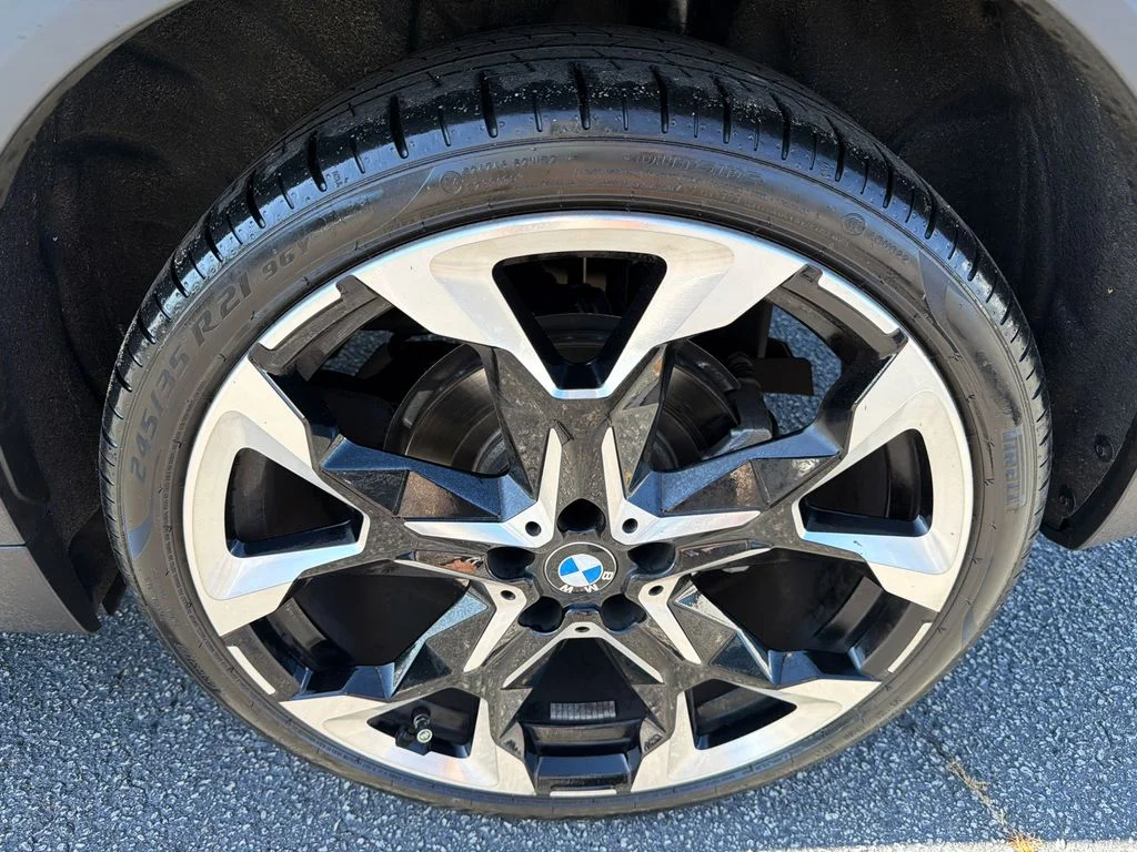 Used 2025 Black BMW xDrive28i image 20