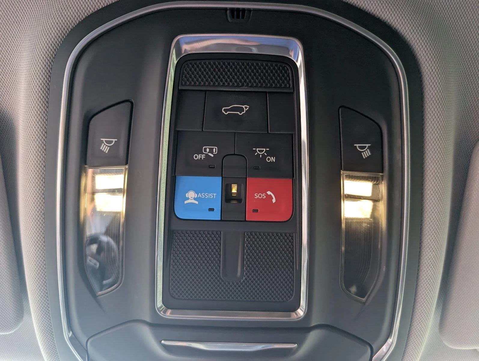 Used 2022 Rocky Mountain Pearlcoat Jeep Limited image 22