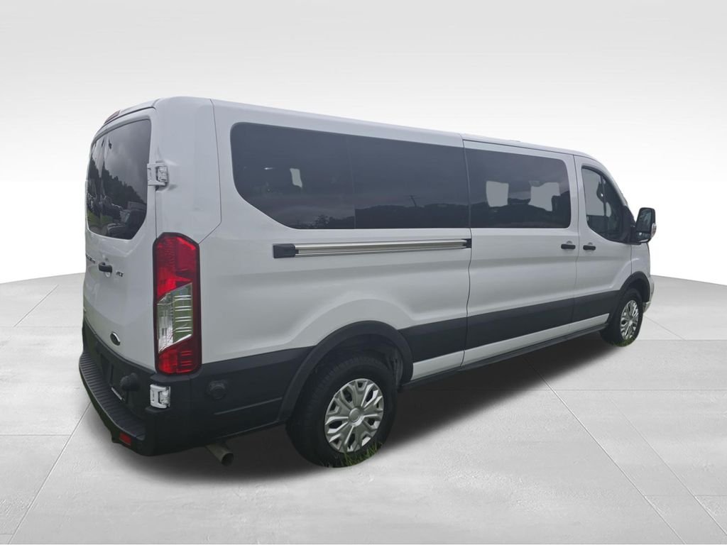 Used 2024 White Ford XLT image 5