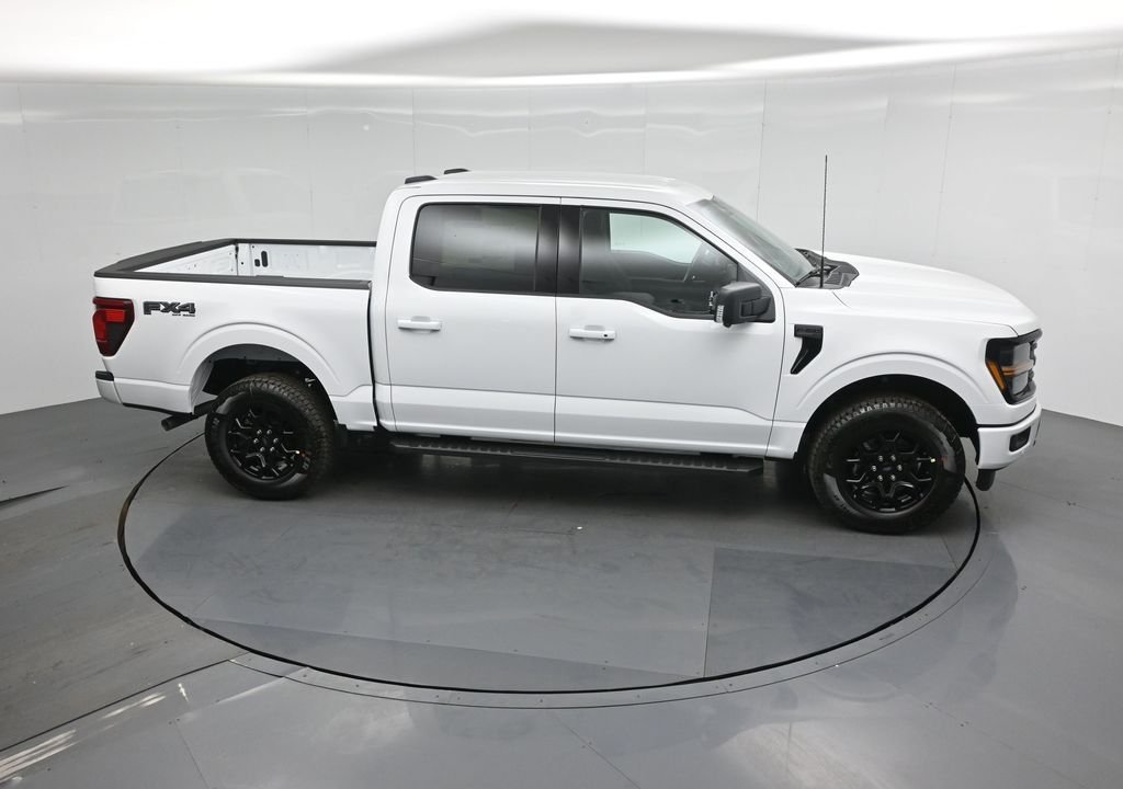 New 2026 Oxford White Ford XLT image 51