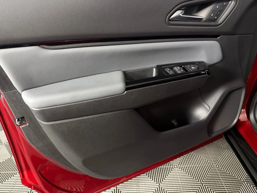 Certified Used 2025 Red Honda Touring image 25