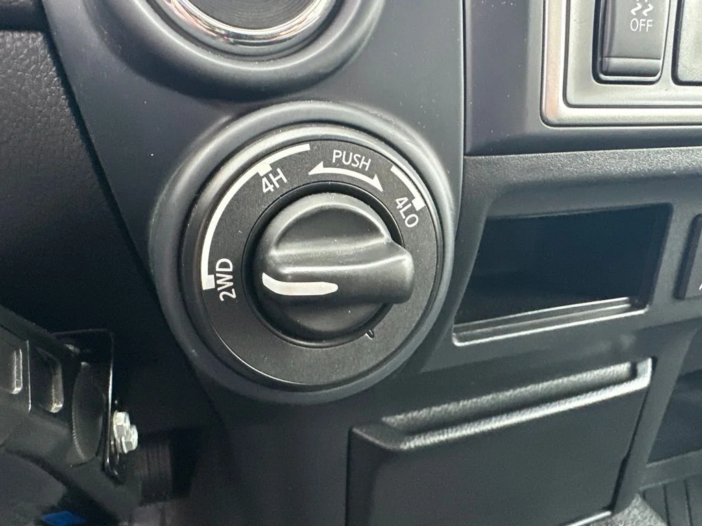 Used 2018 Black Nissan S image 23