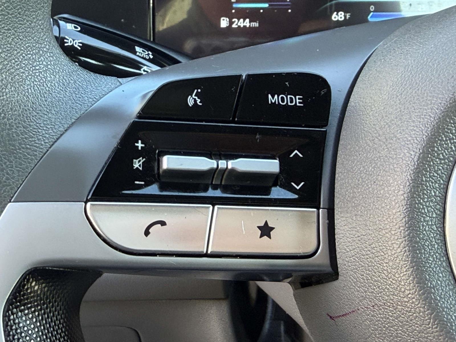 2024 Hyundai Elantra SEL - Photo 18
