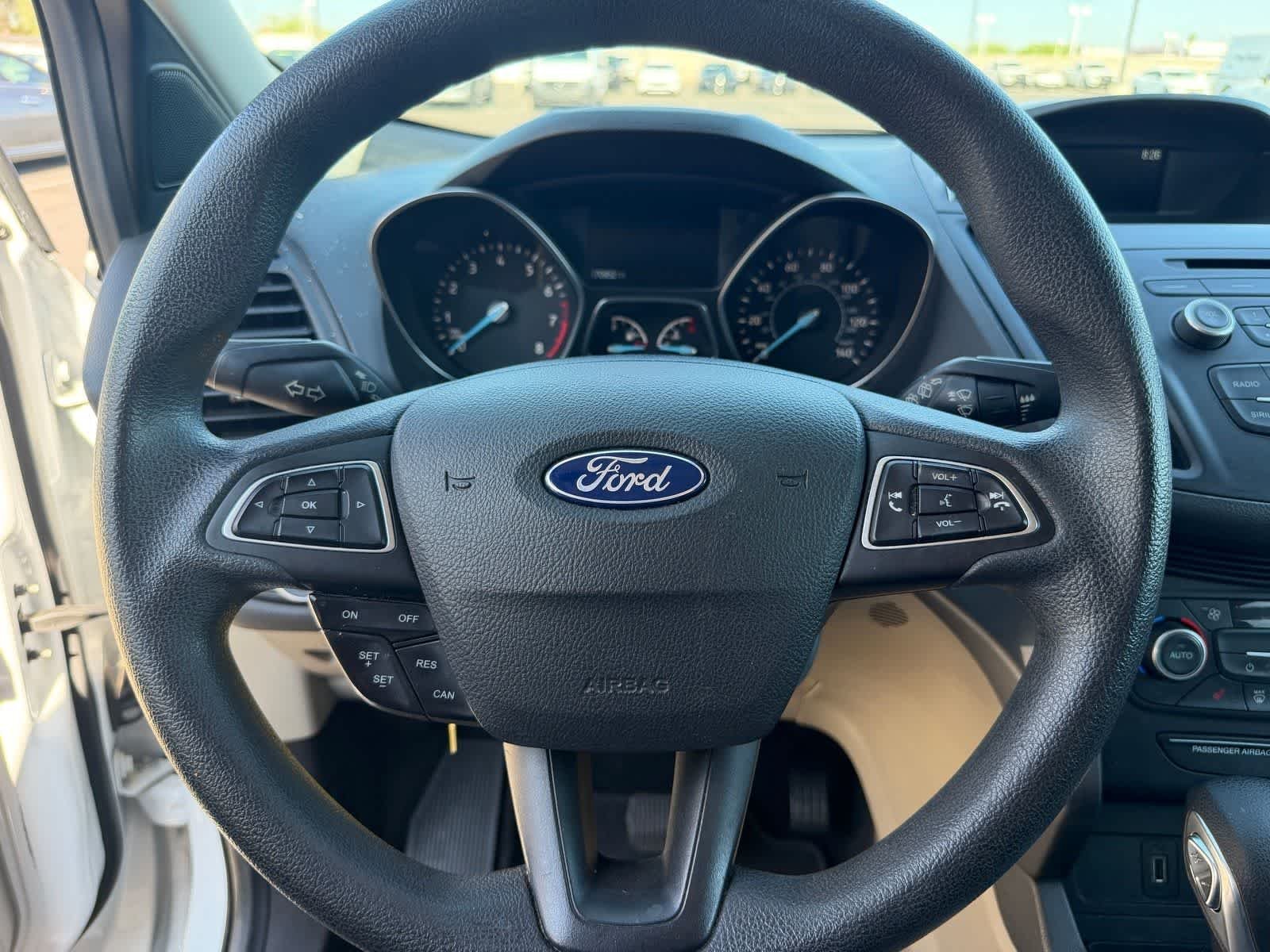 Used 2018 Oxford White Ford SE image 11