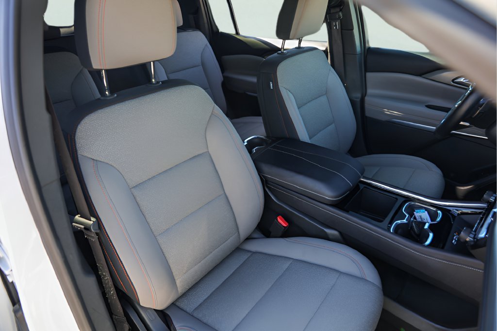 2026 Chevrolet Traverse LT - Photo 32